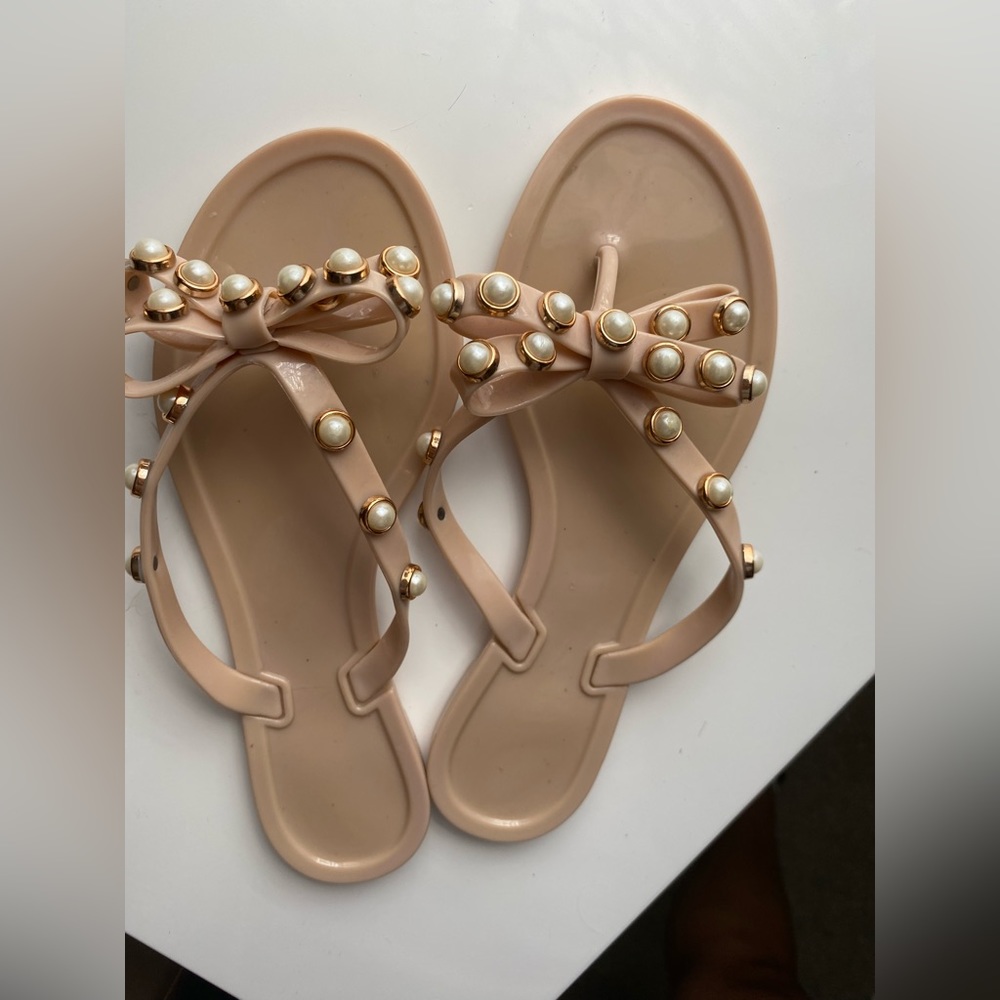 Women Jelly Thong Studded Sandals with Bow